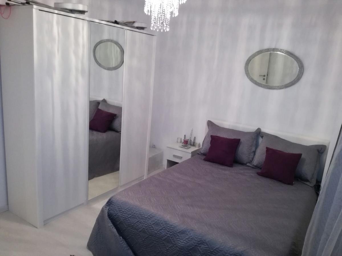 White Luxury Apartment Sibiu Bagian luar foto