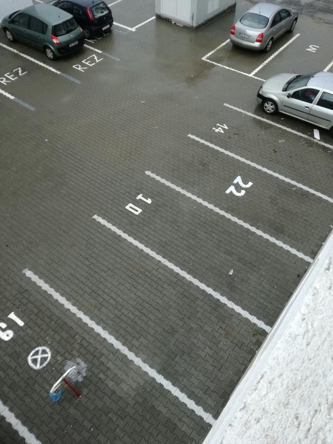 White Luxury Apartment Sibiu Bagian luar foto