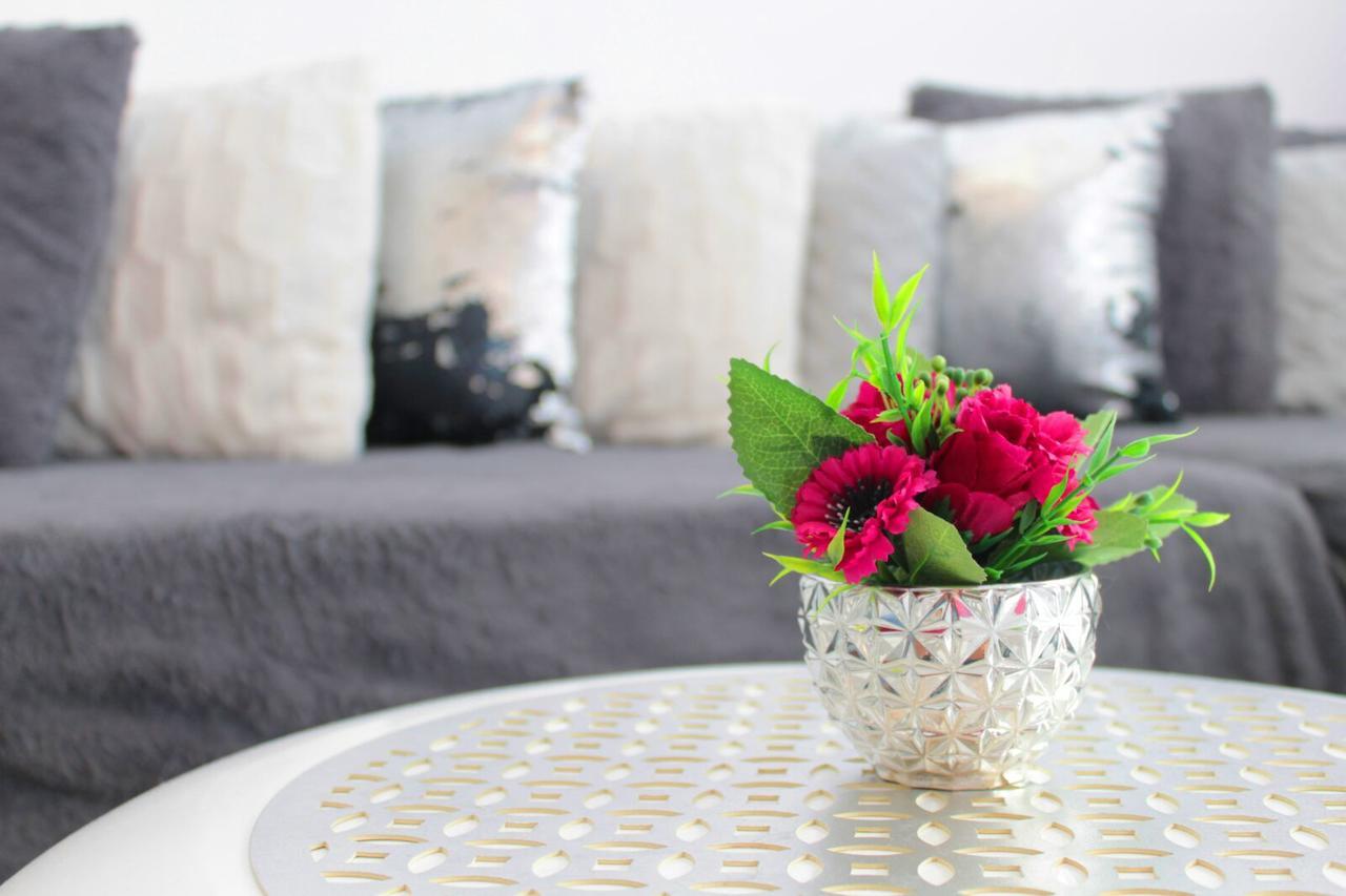 White Luxury Apartment Sibiu Bagian luar foto