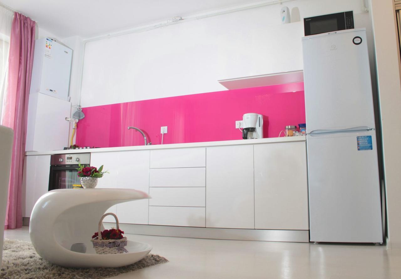 White Luxury Apartment Sibiu Bagian luar foto