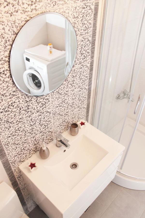 White Luxury Apartment Sibiu Bagian luar foto